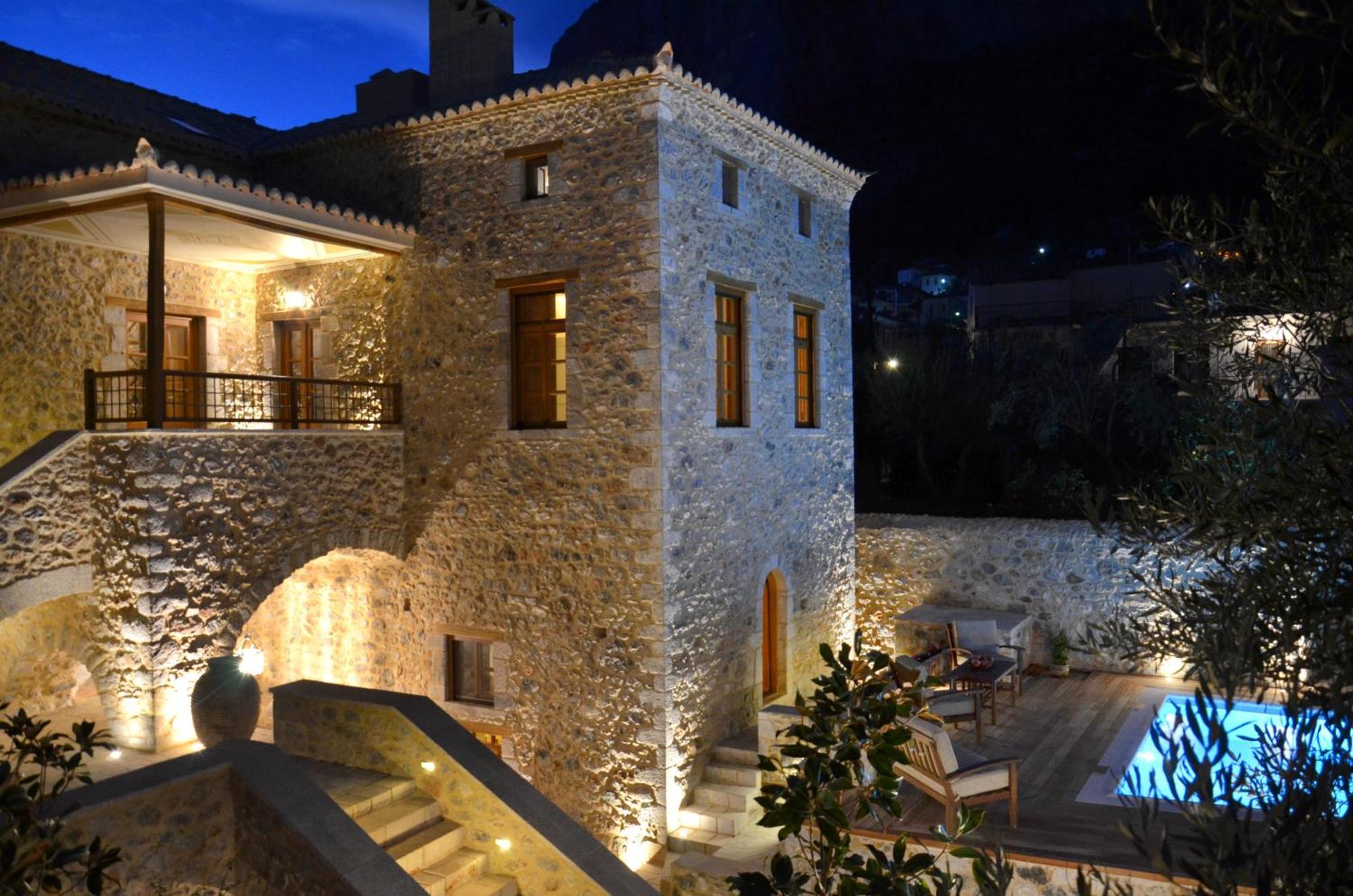 Archontiko Chioti Hotel Leonidio Exterior photo