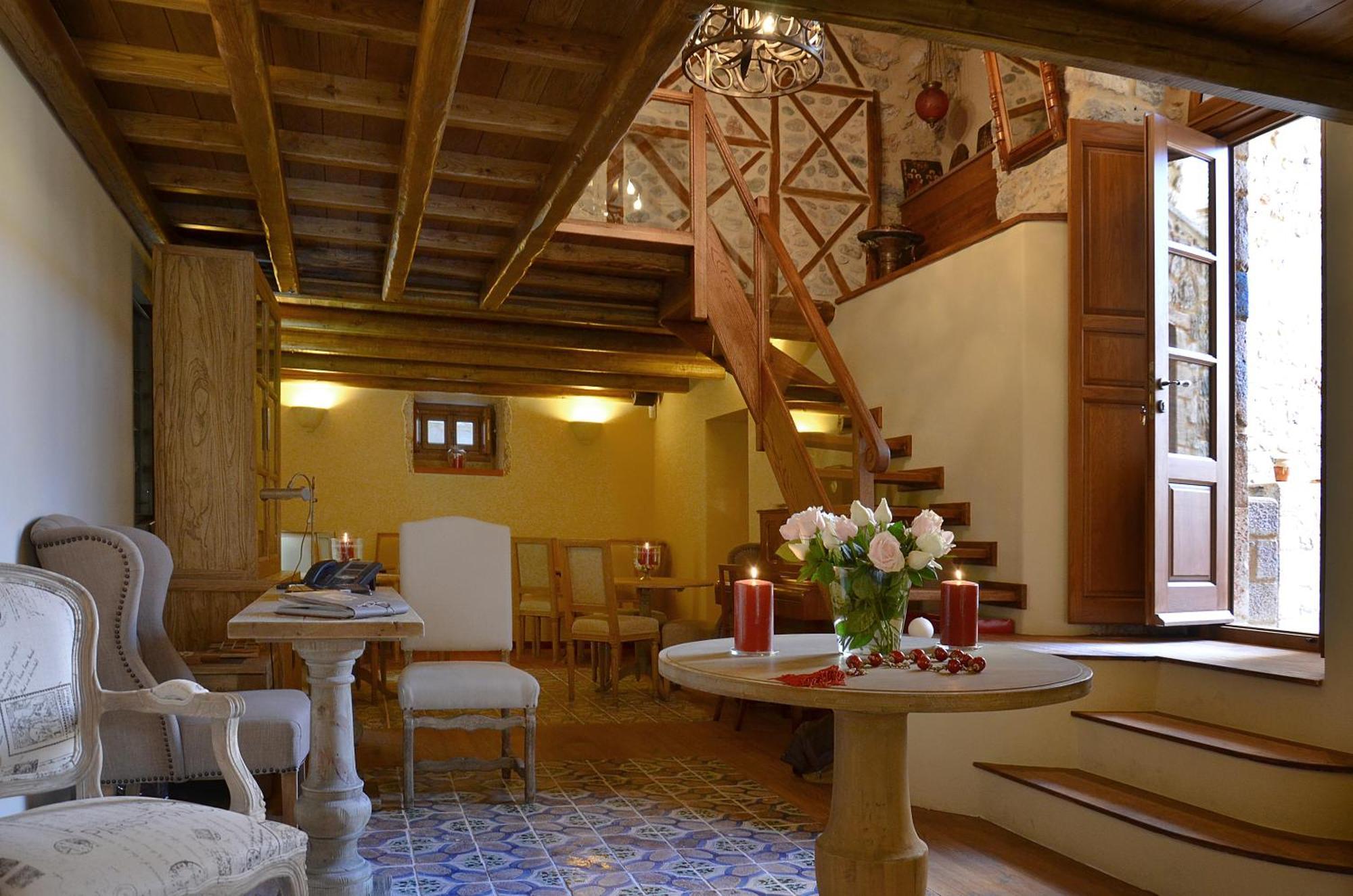 Archontiko Chioti Hotel Leonidio Exterior photo