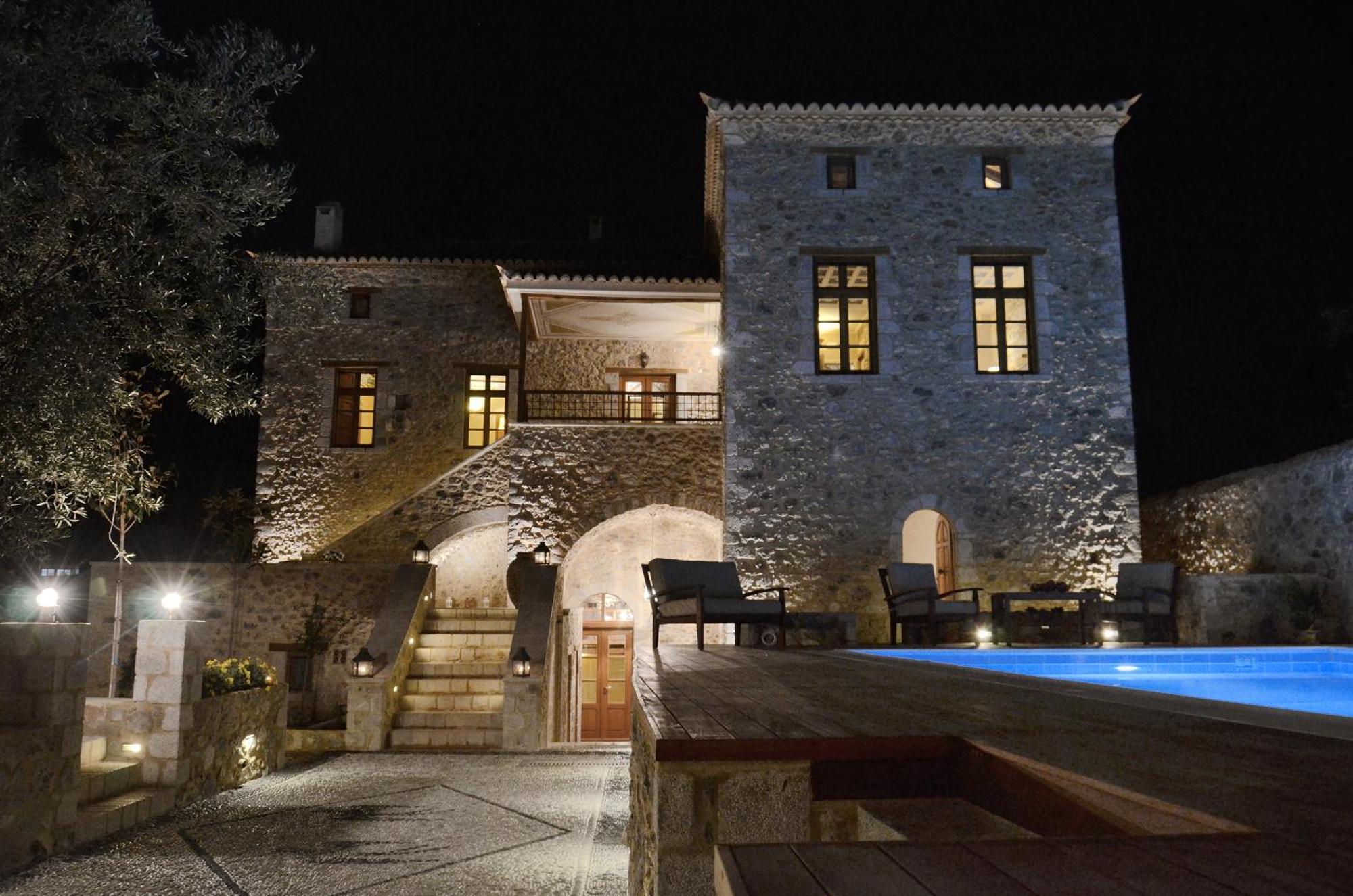 Archontiko Chioti Hotel Leonidio Exterior photo