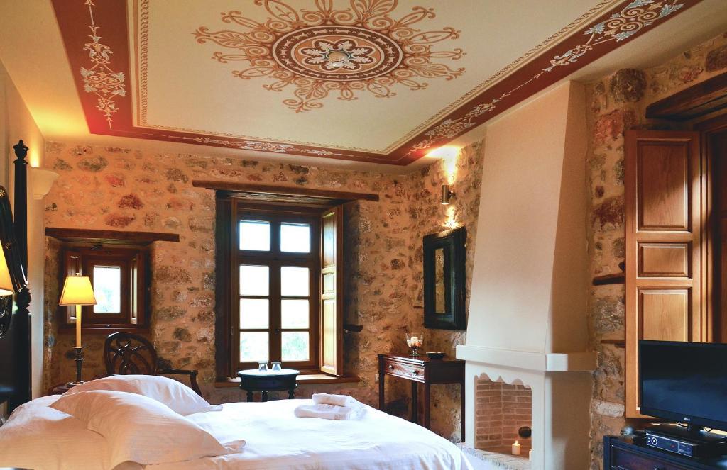 Archontiko Chioti Hotel Leonidio Room photo