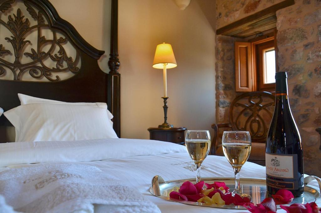 Archontiko Chioti Hotel Leonidio Room photo