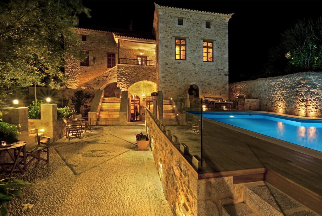 Archontiko Chioti Hotel Leonidio Exterior photo